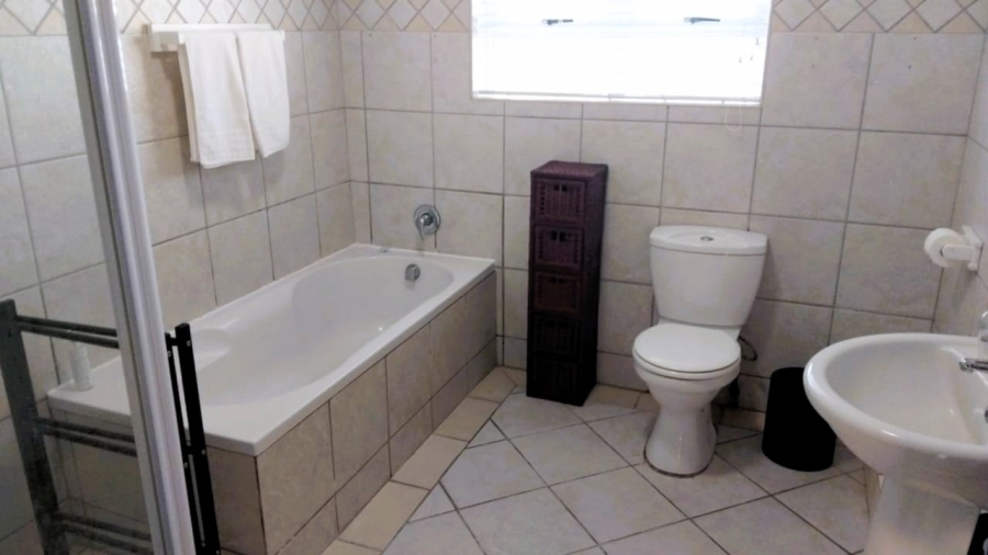 3 Bedroom Property for Sale in Country Club Western Cape
